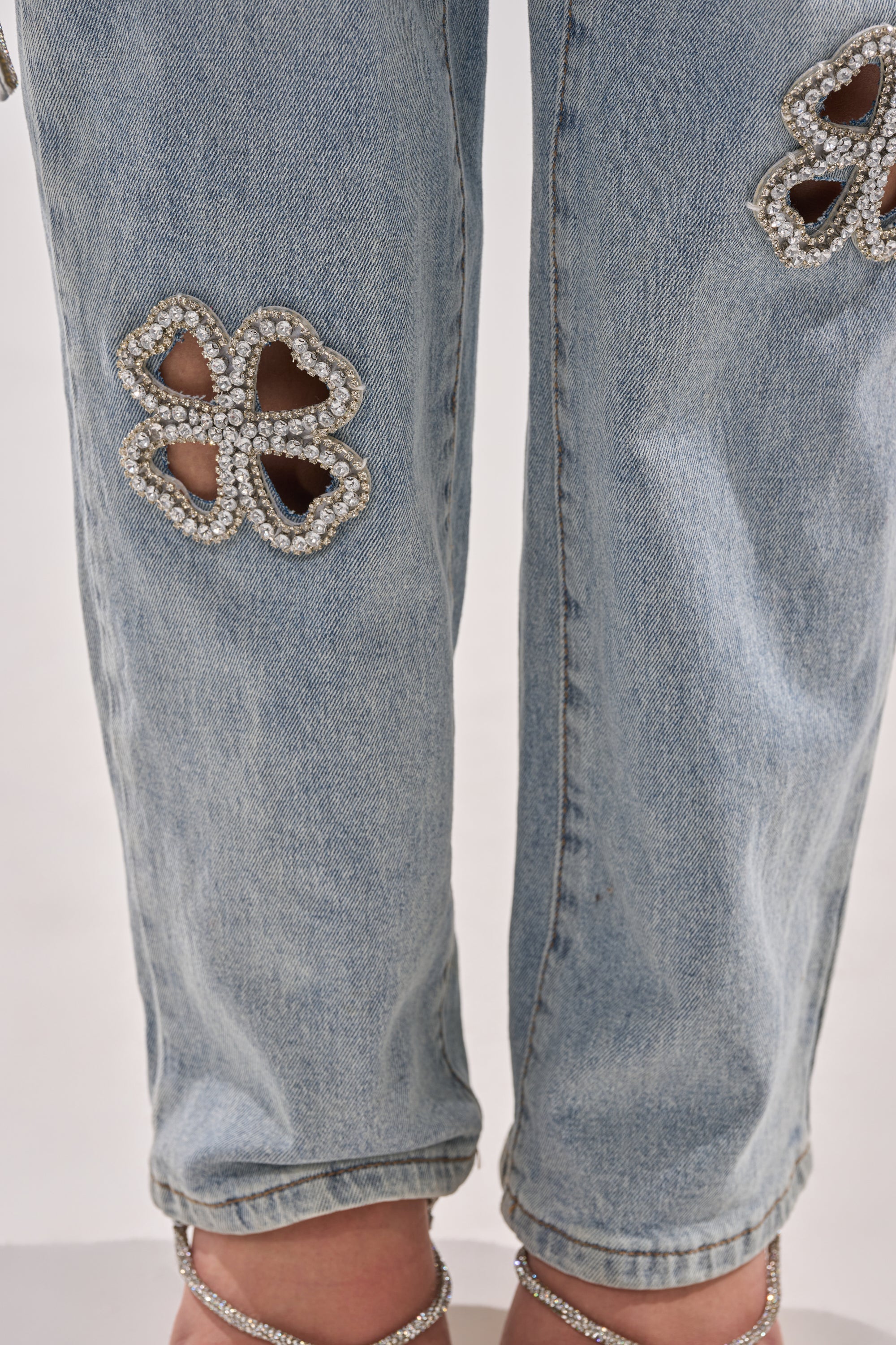 DIVINE FEMININE ENERGY RHINESTONE DETAIL JEANS