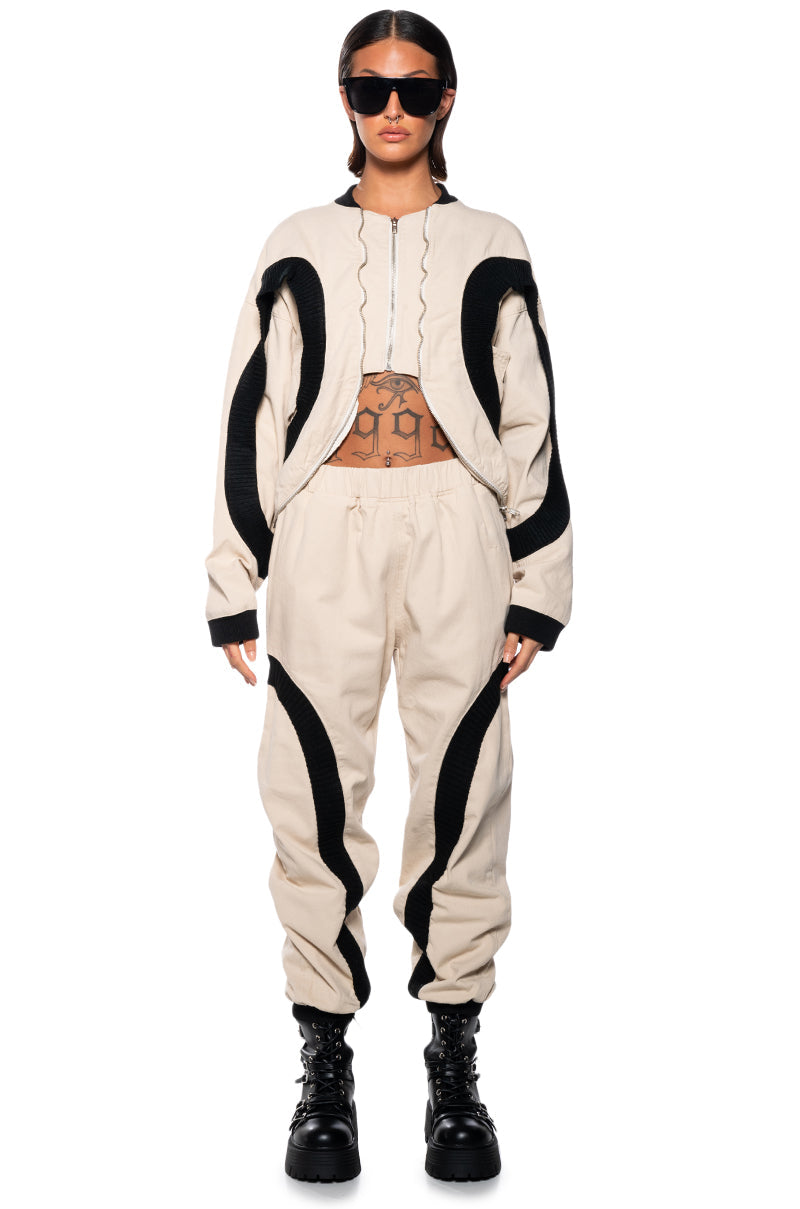 CURVE EFFECT RIBBED TRIM BEIGE JOGGER