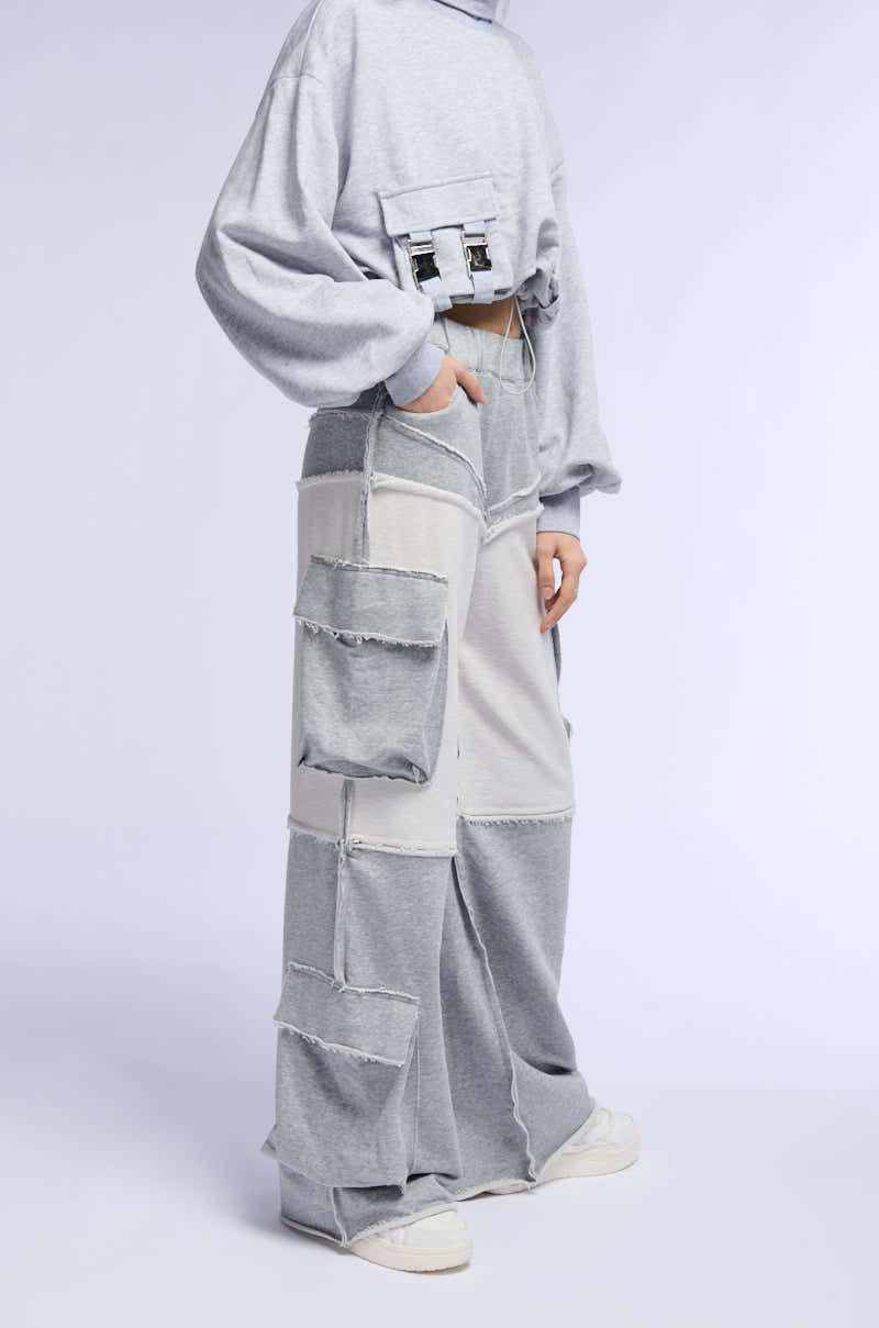 FASHION FORWARD WIDE LEG SWEATPANT